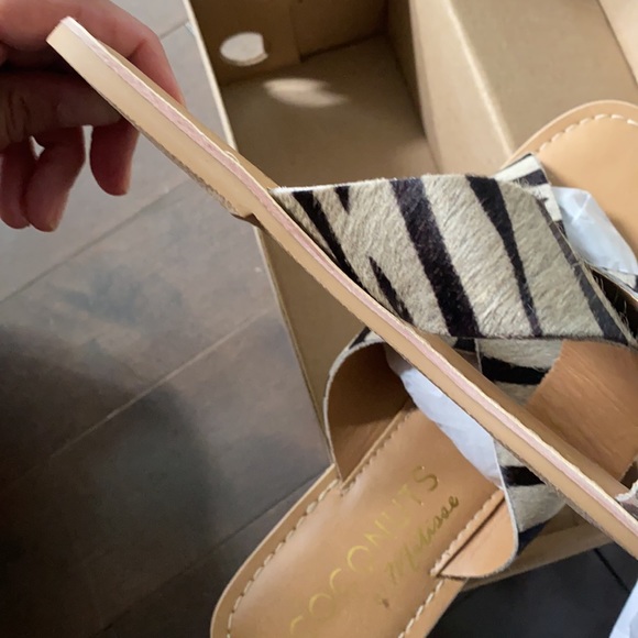 Sandals - Picture 5 of 5